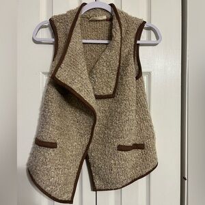 Red Camel Girls Sleeveless Jacket Vest Size Medium